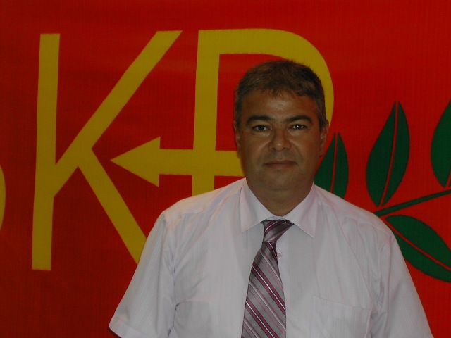 Nami toplumu yanıltıyor.